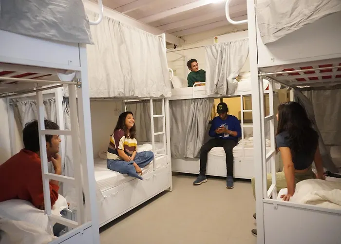 Hammock Hostels - Bandra